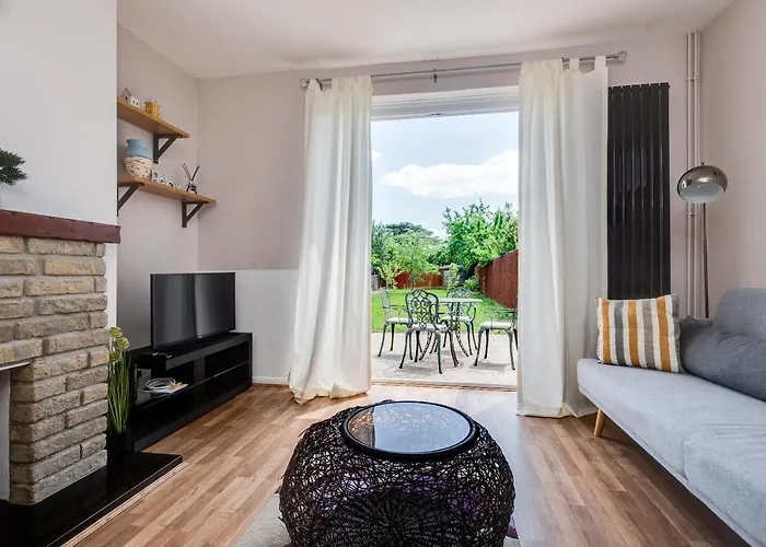 The Oxford Abode - 3-Bedroom House - Large Garden & Free Parking