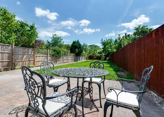 The Oxford Abode - 3-Bedroom House - Large Garden & Free Parking
